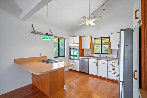 3924 Beach Drive SE St Petersburg FL 33705