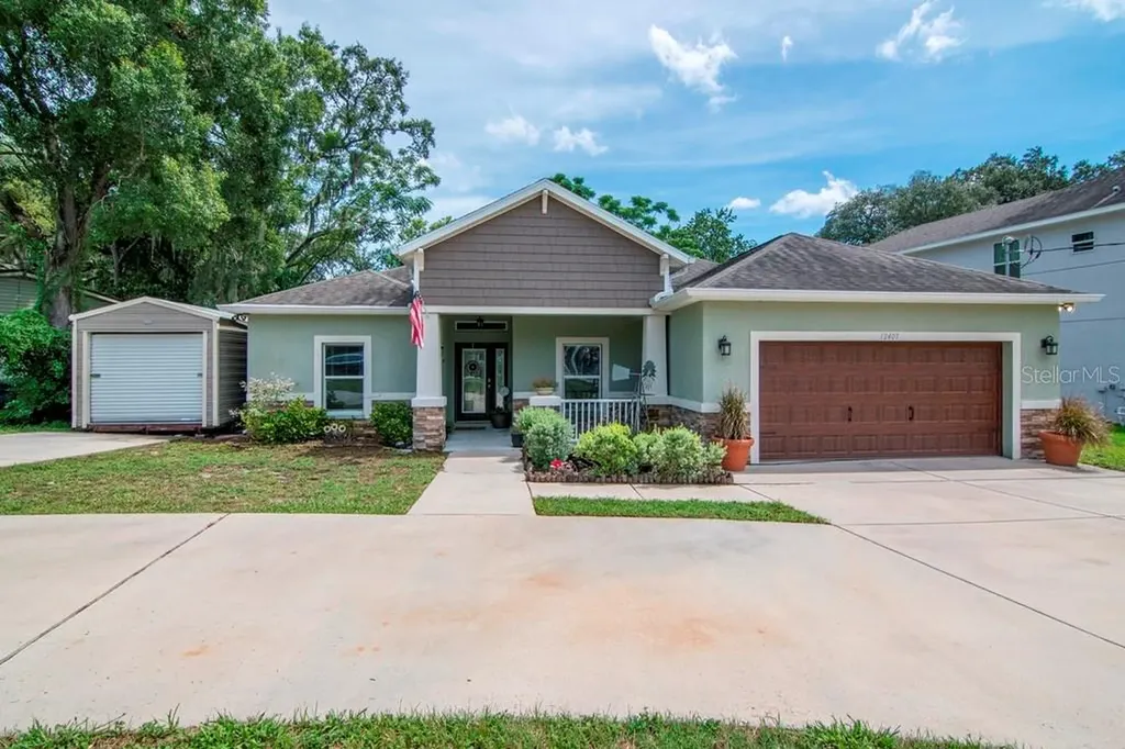 12407 Noreast Lake Drive Tampa FL 33612