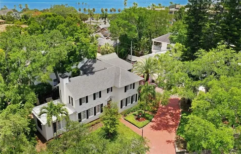 1317 Beach Drive NE St Petersburg FL 33701