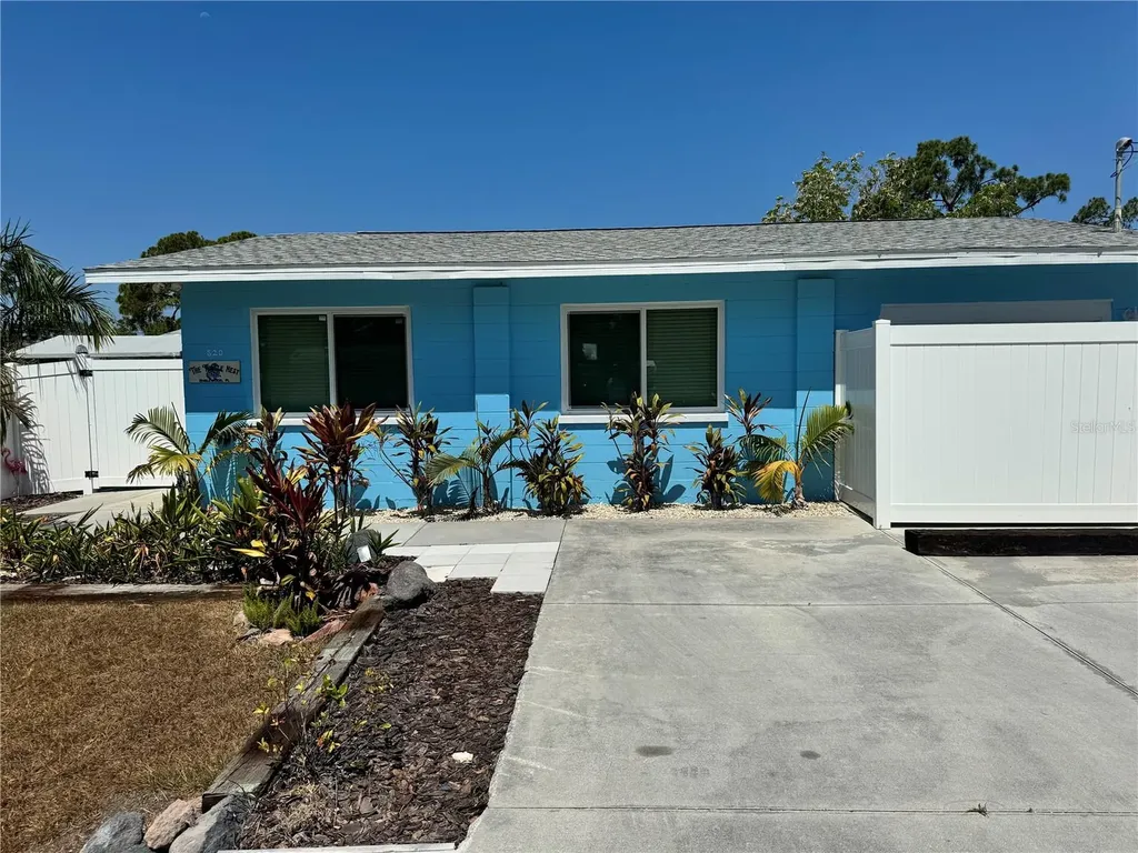 820 Palm Avenue Englewood FL 34223