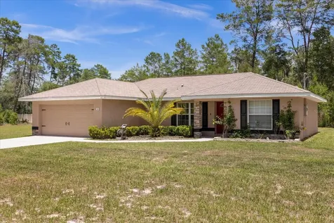 33 Fisher Run Terrace Ocklawaha FL 32179