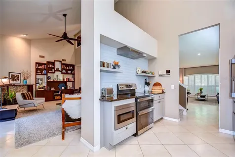 18822 Rue Loire Lutz FL 33558