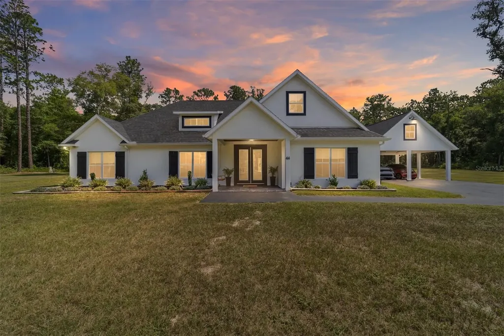 44 Lake Wood Circle Ocala FL 34482