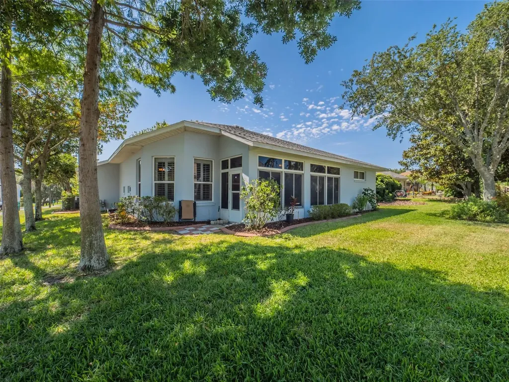 26953 Honeymoon Avenue Leesburg FL 34748