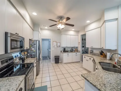 26953 Honeymoon Avenue Leesburg FL 34748