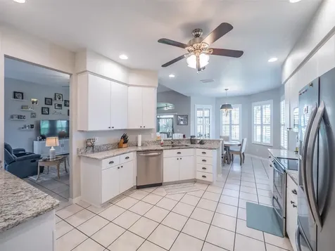 26953 Honeymoon Avenue Leesburg FL 34748