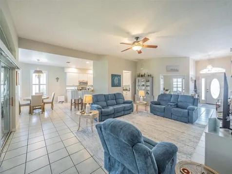 26953 Honeymoon Avenue Leesburg FL 34748