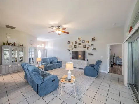26953 Honeymoon Avenue Leesburg FL 34748