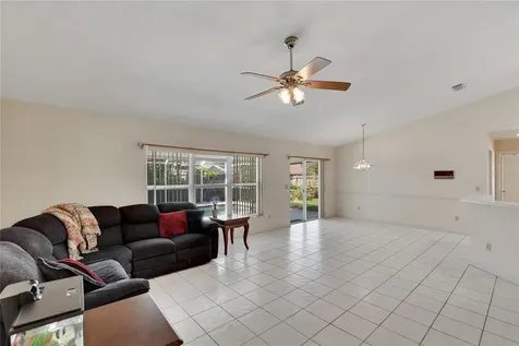 1717 Compton Street Brandon FL 33511