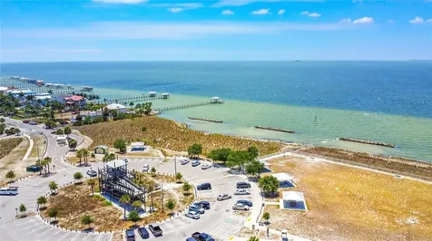 6303 Sunsail Place Apollo Beach FL 33572