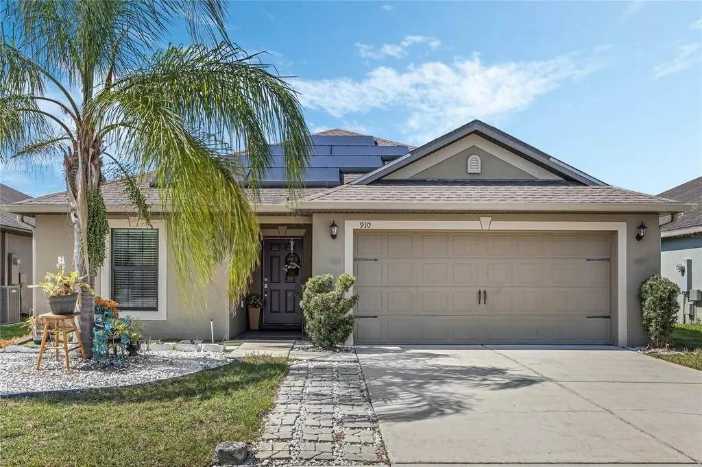 910 Woodlark Drive Haines City FL 33844