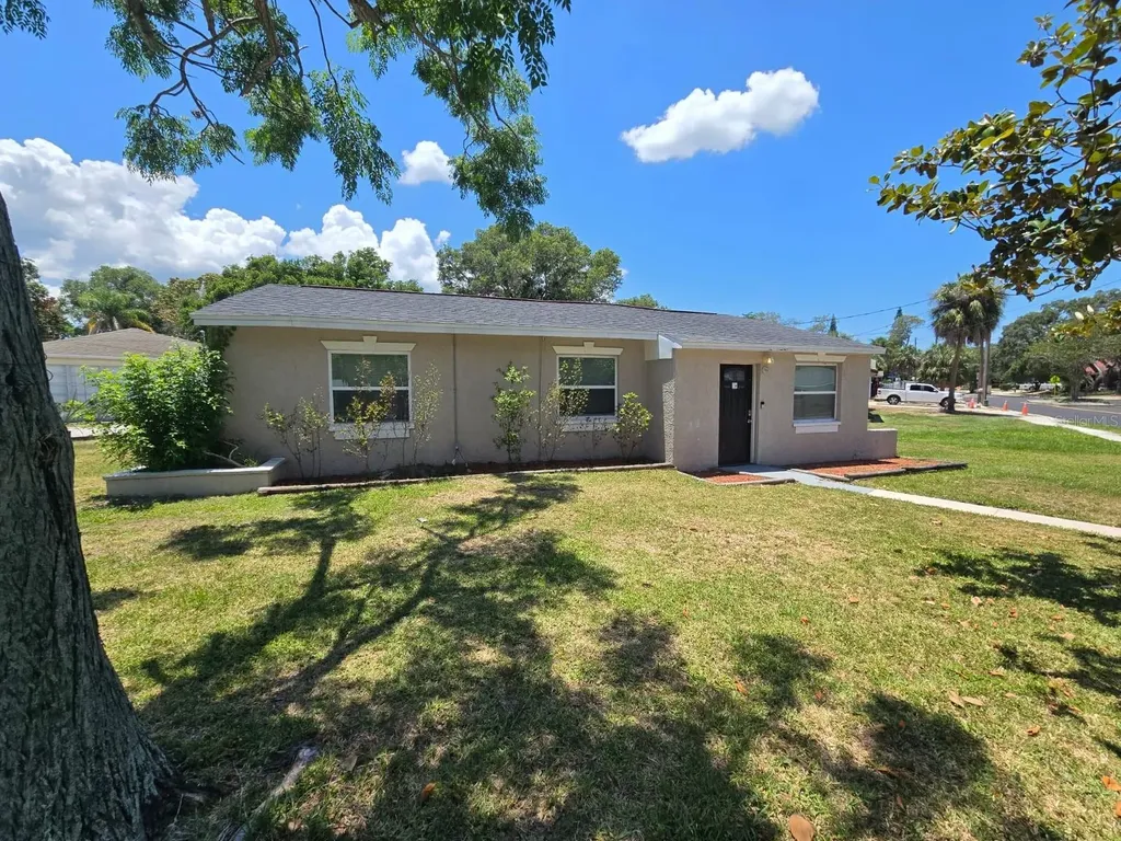 1135 Fairmont Street Clearwater FL 33755