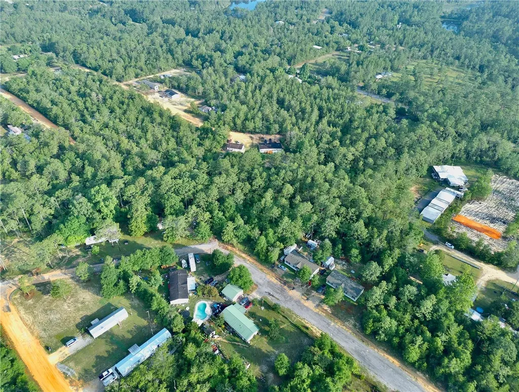 Pinetree Lane Defuniak Springs FL 32433