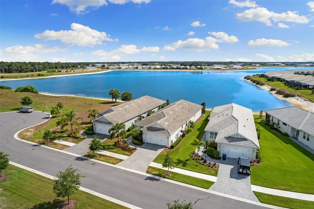 8313 Lake Ibis Way Sarasota FL 34240