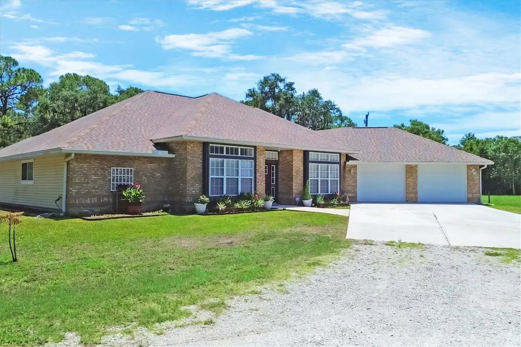 1819 70th Street Court E Bradenton FL 34208