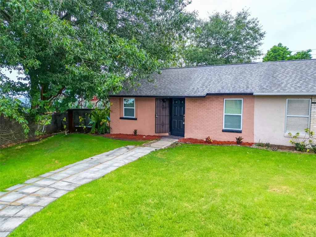 1226 Tino Court Orlando FL 32825