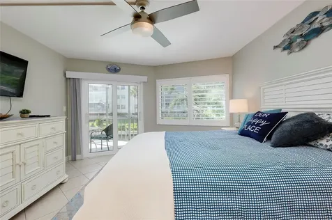 1350 N Portofino Drive Sarasota FL 34242