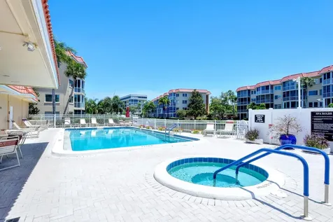 1350 N Portofino Drive Sarasota FL 34242