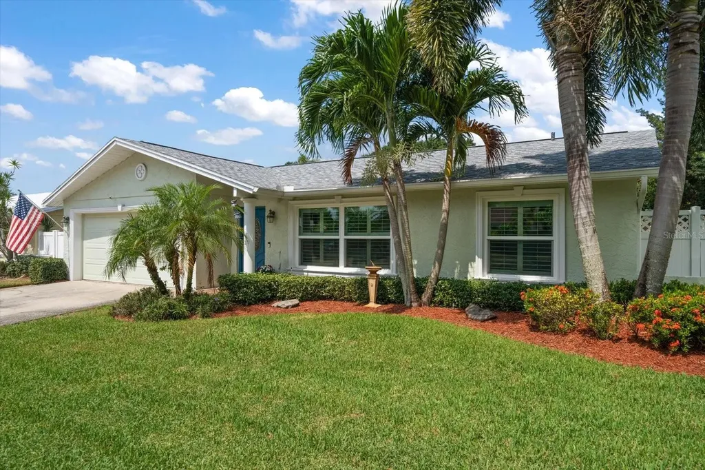 8182 129th Lane N Seminole FL 33776