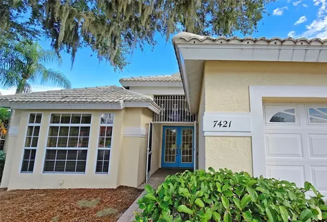 7421 Fairlinks Court Sarasota FL 34243