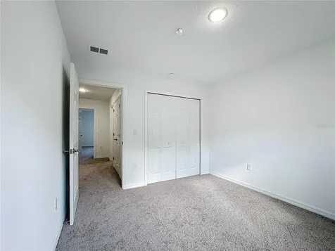 1710 Barton Towne Circle St Cloud FL 34769