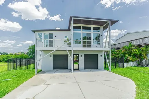 9113 Brunswick Lane Tampa FL 33615