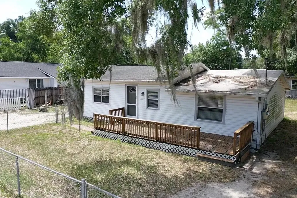 4315 E Regnas Avenue Tampa FL 33617