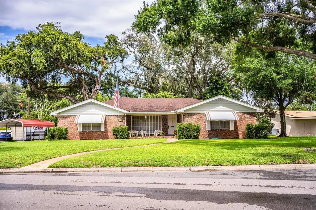 1255 N Lake Parker Avenue Lakeland FL 33805