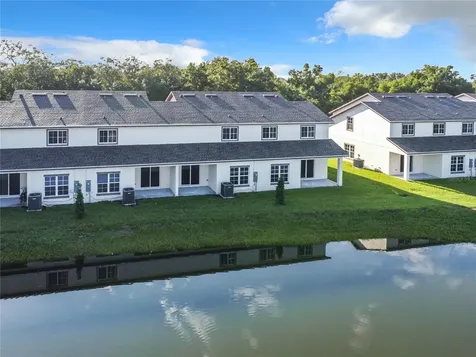 1712 Barton Towne Circle St Cloud FL 34769