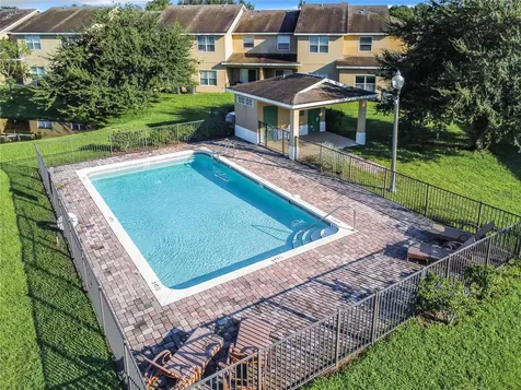 1712 Barton Towne Circle St Cloud FL 34769