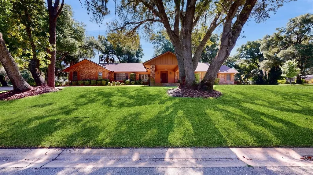 221 Bridle Path Longwood FL 32779
