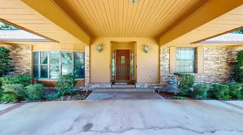 221 Bridle Path Longwood FL 32779