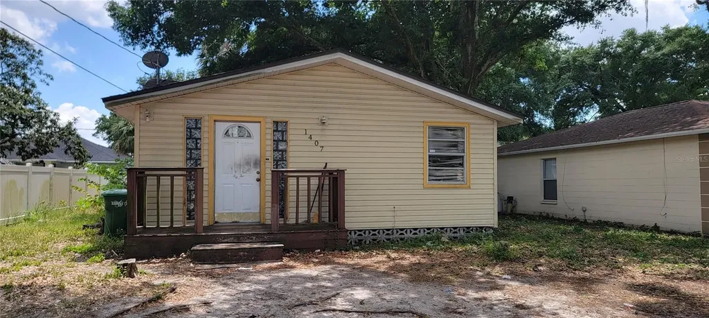 1407 E Curtis Street Tampa FL 33603
