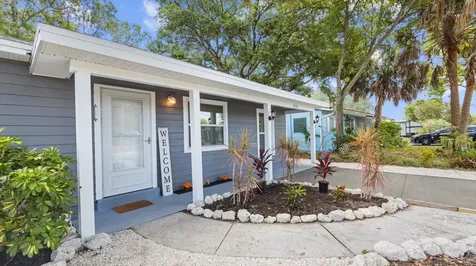 5535 59th Street N St Petersburg FL 33709