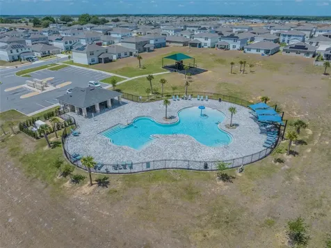 2624 Magnolia Avenue Davenport FL 33837