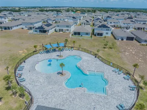 2624 Magnolia Avenue Davenport FL 33837