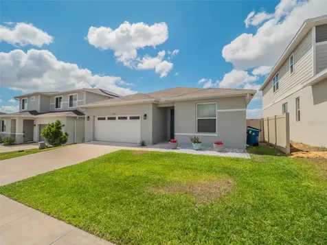 2624 Magnolia Avenue Davenport FL 33837