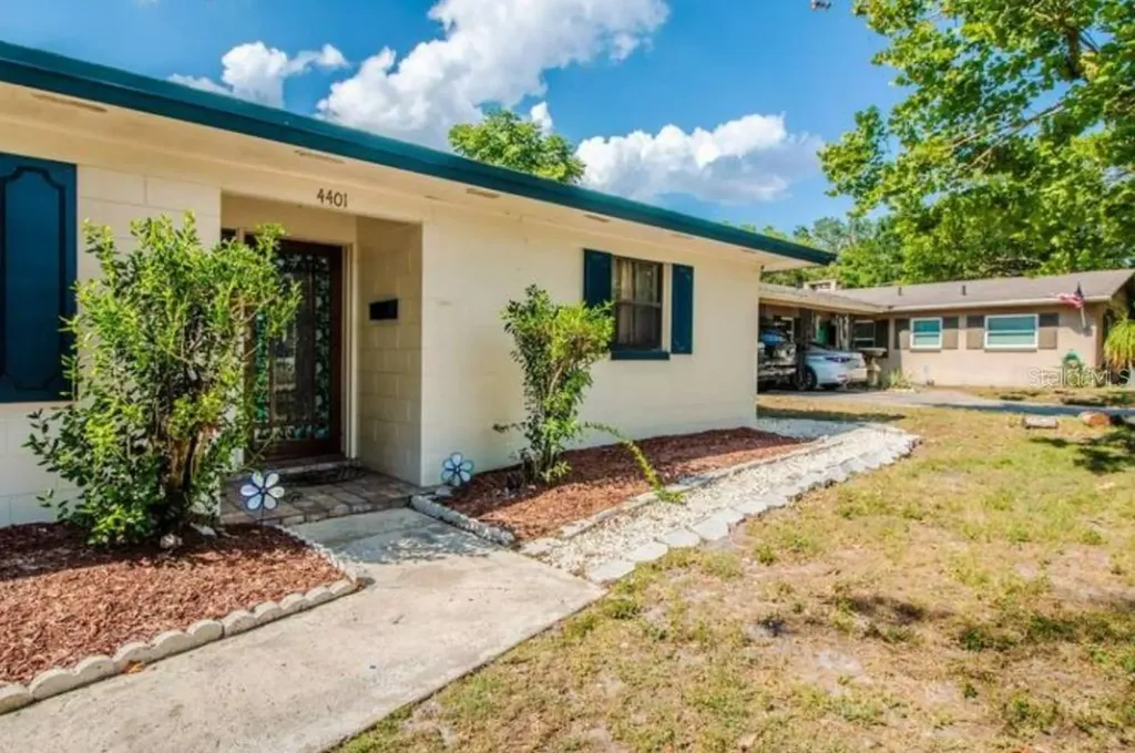 4401 Lenmore Street Orlando FL 32812