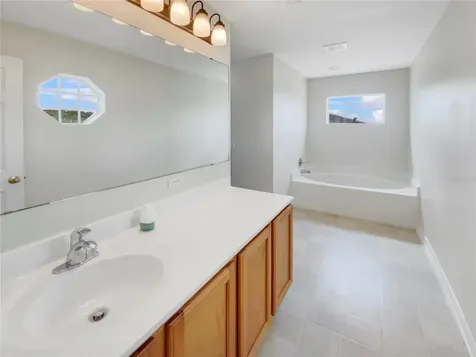 197 Vista View Avenue Eagle Lake FL 33839