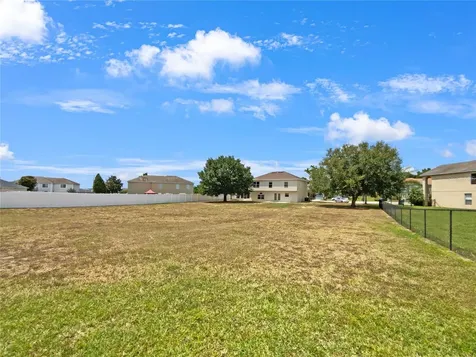 197 Vista View Avenue Eagle Lake FL 33839