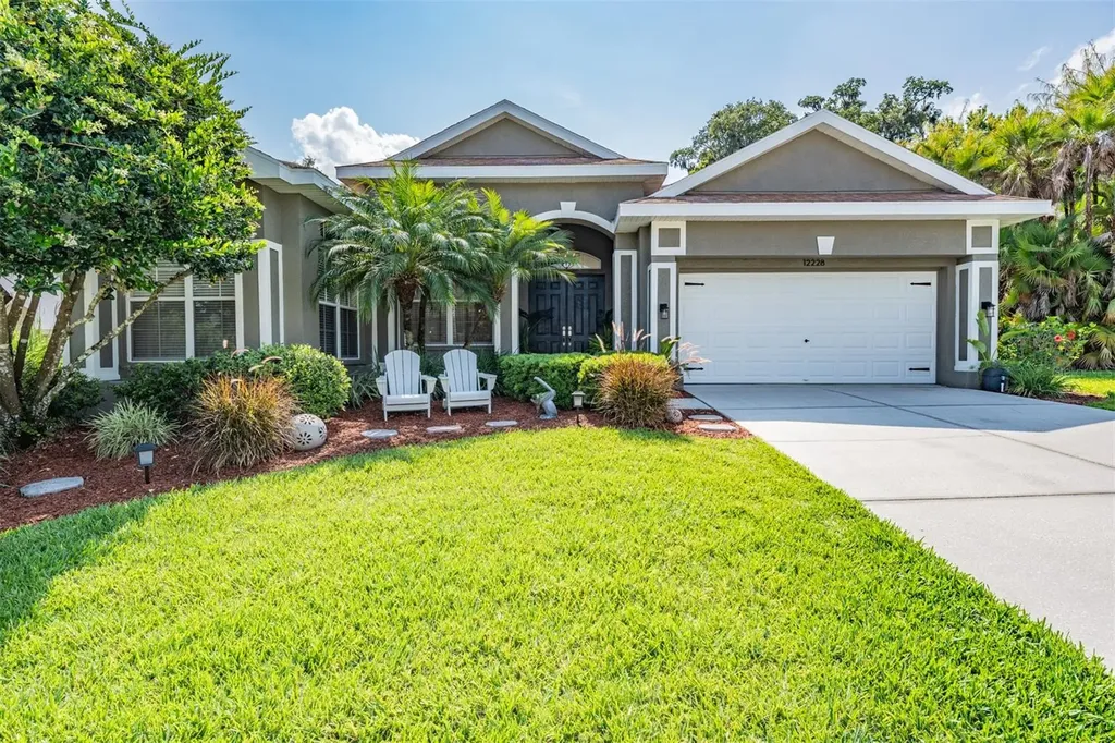 12228 Woodlands Circle Dade City FL 33525