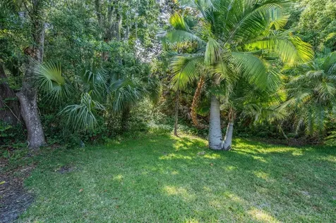 12228 Woodlands Circle Dade City FL 33525