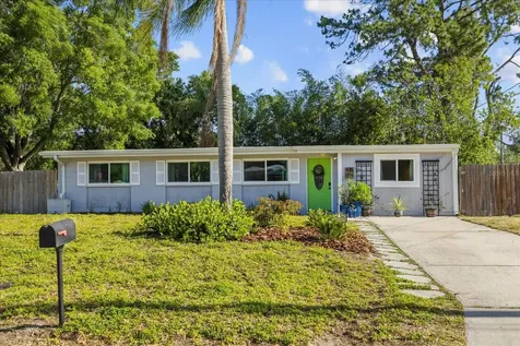 4015 W Fairview Heights Tampa FL 33616