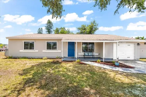 2624 Fairbrook Street North Port FL 34287