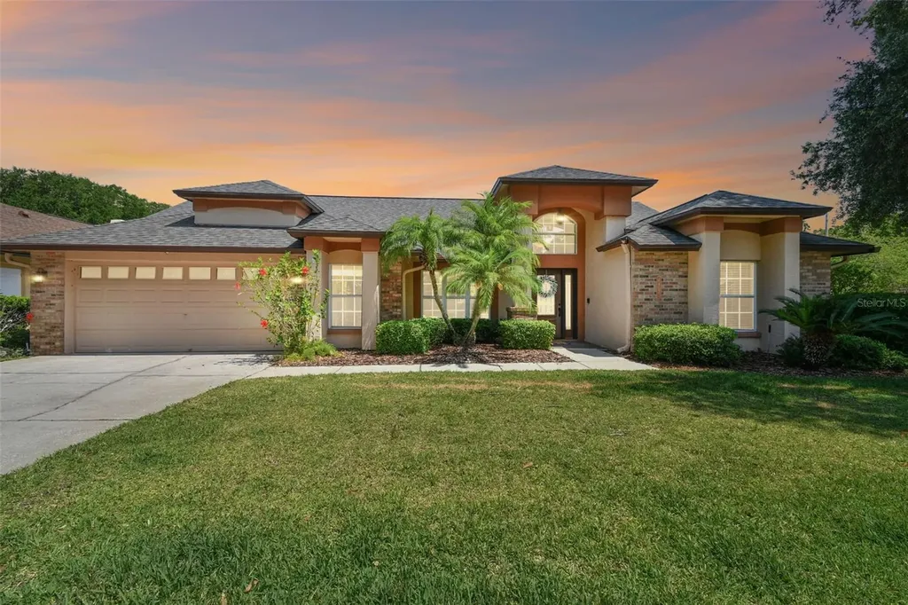 4407 Round Lake Court Tampa FL 33618