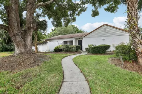 306 La Serena Winter Haven FL 33884