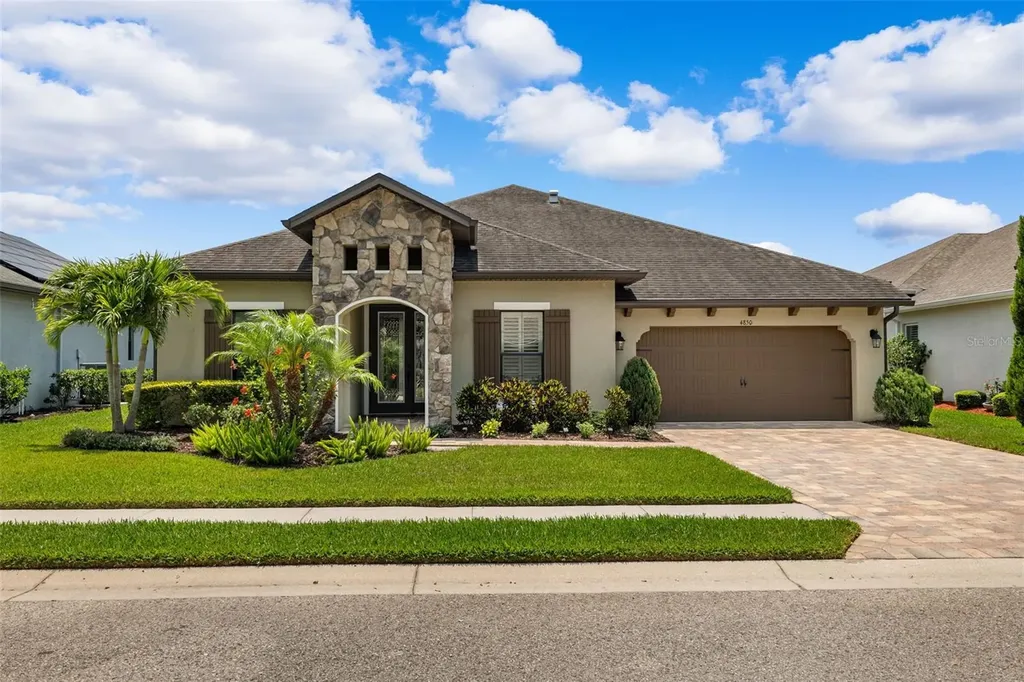 4850 Pointe O Woods Drive Wesley Chapel FL 33543