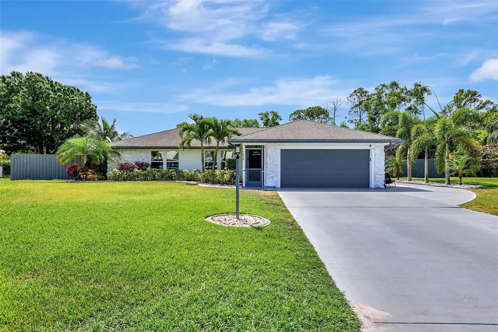 1829 NE Avenida Dracaena Jensen Beach FL 34957