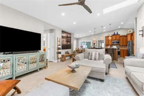 1001 Chatham Court Safety Harbor FL 34695