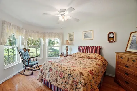 26950 Honeymoon Avenue Leesburg FL 34748